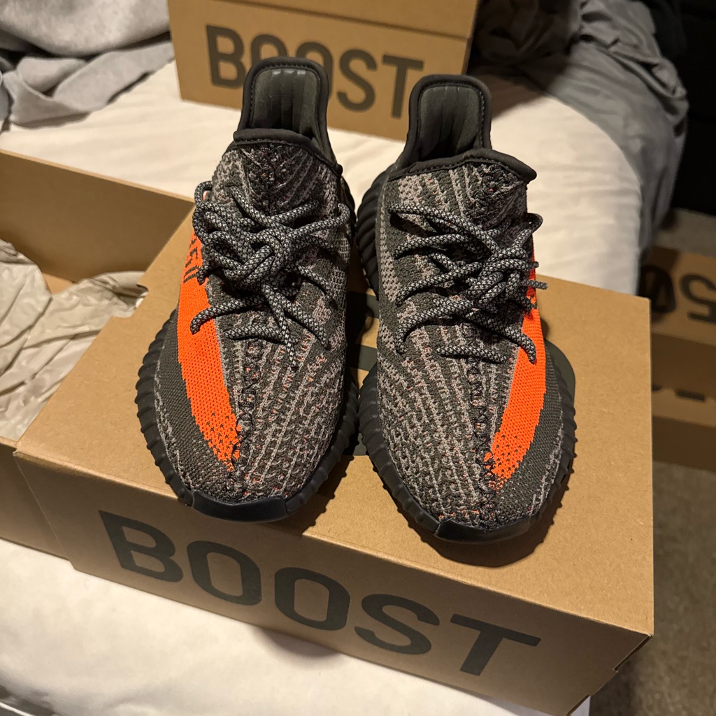 Adidas Yzy 350 V2 Carbel